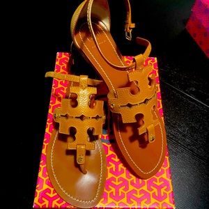 10.5-11 size is bigger